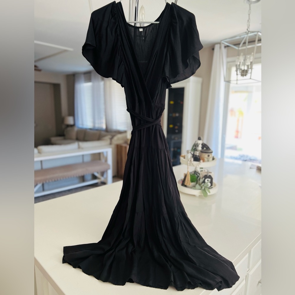 Tie waist dress, small.